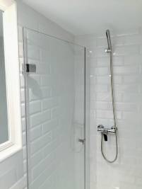 DISEÑO-BAÑO-COCINA-REFORMAS INTEGRALES-COCINARTE-PAMPLONA-ESTUDIO-MUEBLE DE BAÑO-LAVABOS-MAMPARAS-BAÑERAS-PLATOS DE DUCHA-INODOROS-ESPEJOS-GRIFERIAS-ACCESORIOS EXCLUSIVOS-DETALLES-CALIDAD-ACABADOS-COLORES-MATERIALES-DUCHAS