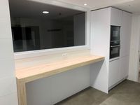 DISEÑO-COCINA-REFORMAS INTEGRALES-COCINARTE-PAMPLONA-ESTUDIO-EXCLUSIVO-BARRA MADERA